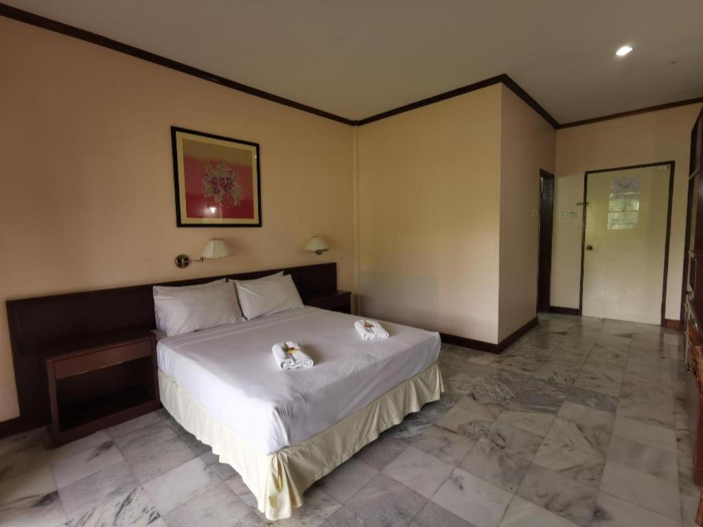 Oyo 89972 Borneo Paradise Beach Hotel Kota Kinabalu Exteriér fotografie